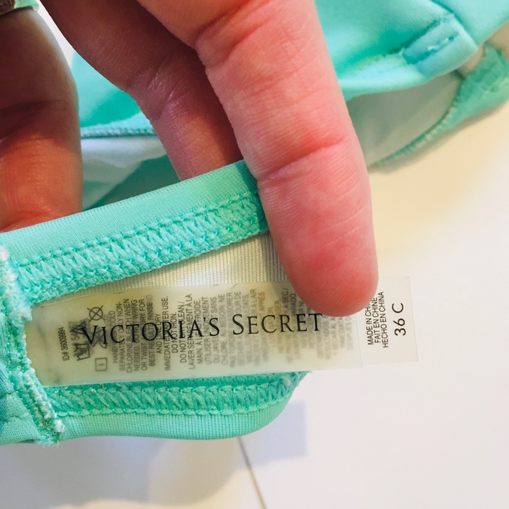 Victoria’s Secret Swim Top Size 36C - Picture 3 of 3